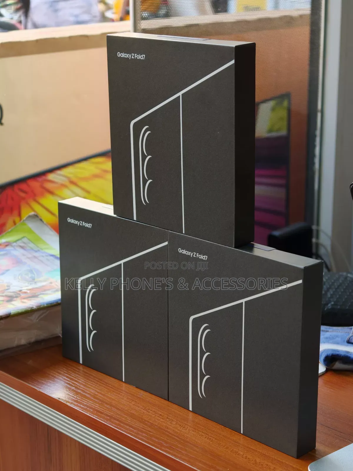 New Apple iPhone 15 Pro Max 256 GB Red