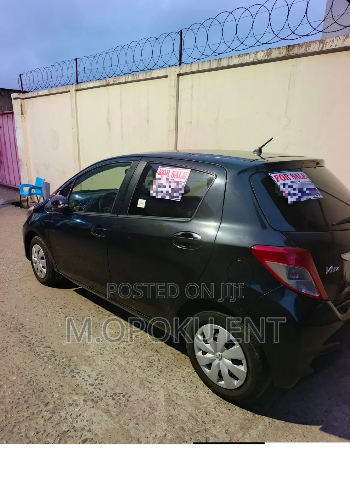 Toyota Vitz 1.3 AWD 5dr 2014 Black