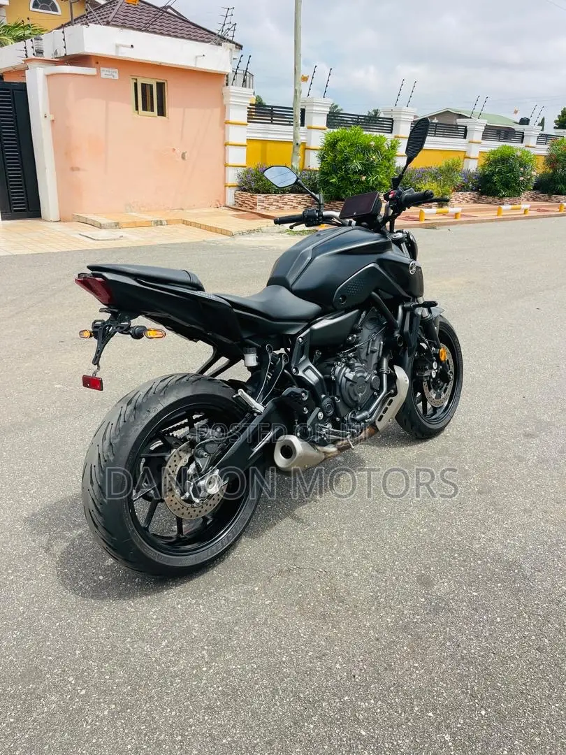 Yamaha 2024 Black