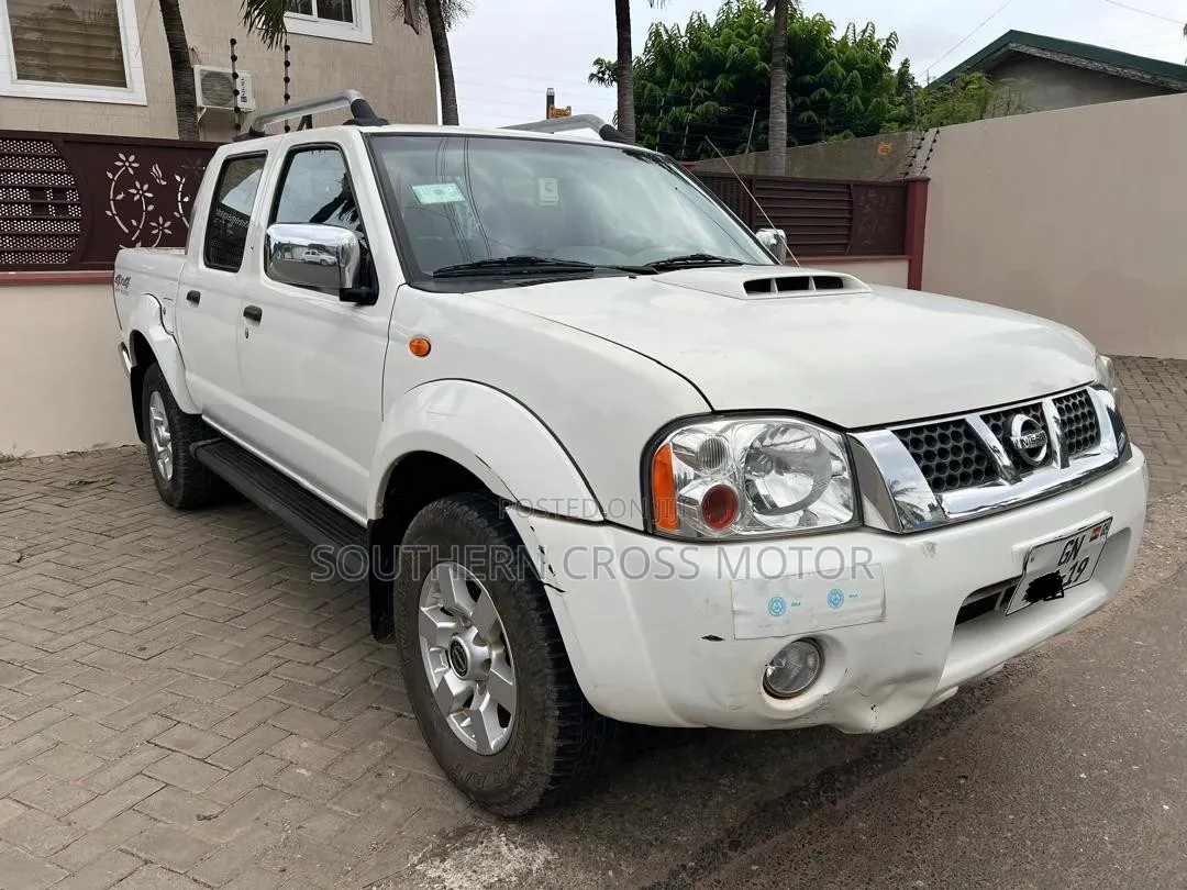 Nissan Hardbody 2019 White