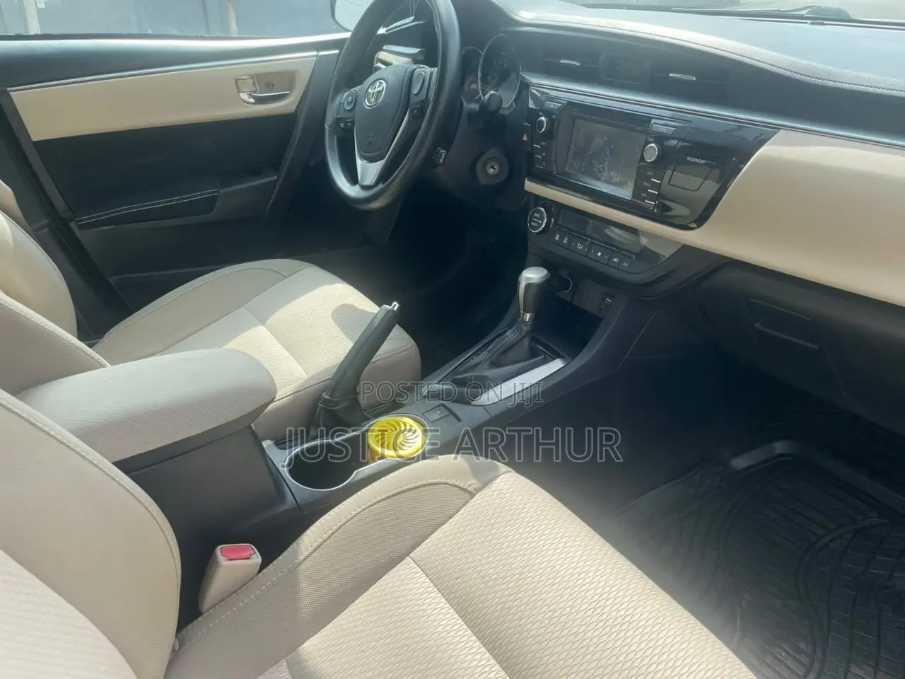 Toyota Corolla 2015 Black
