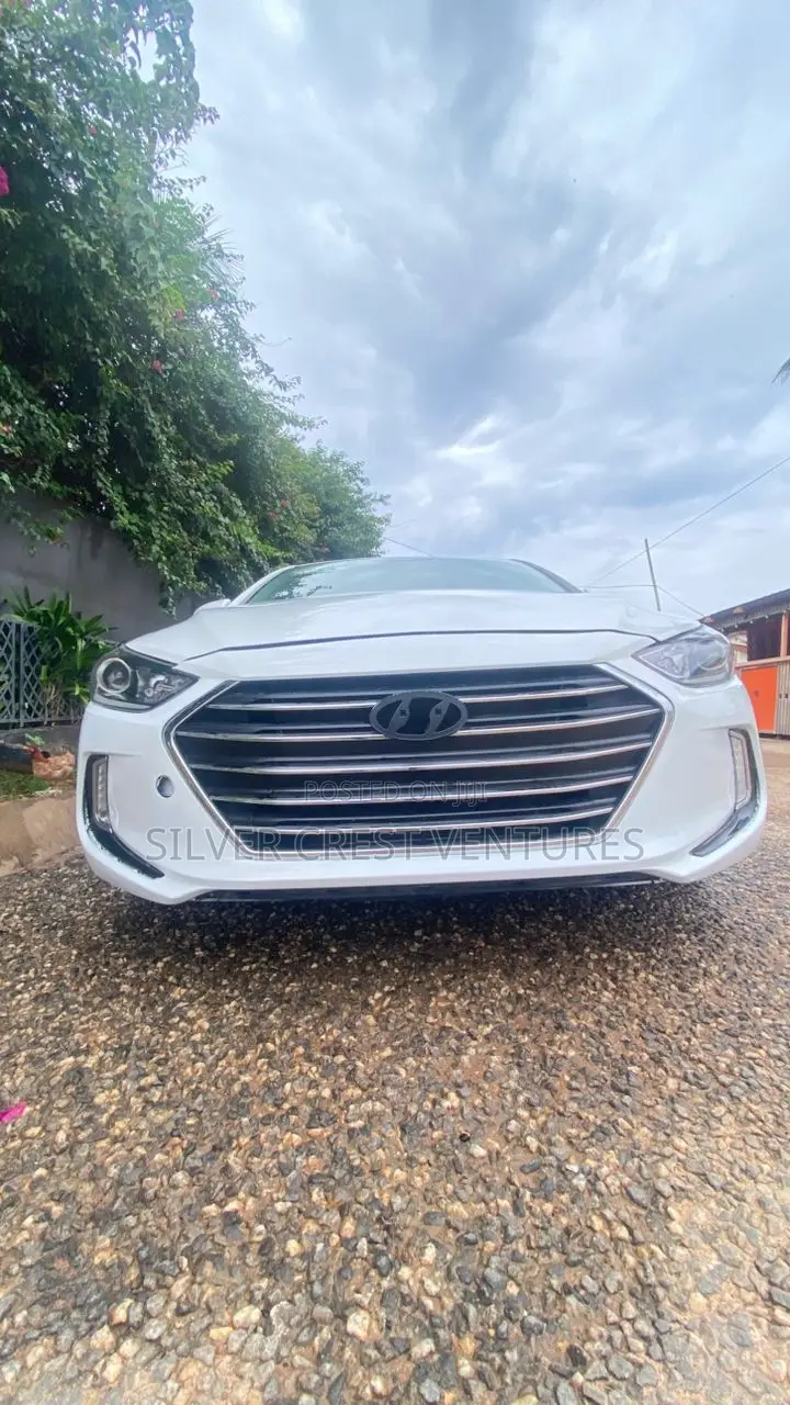 Hyundai Elantra SE 2018 White