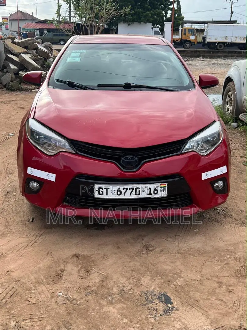 Toyota Corolla 2015 Red