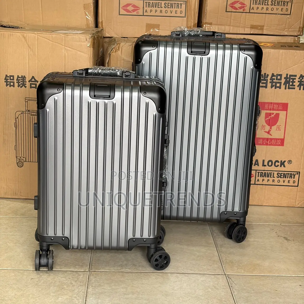 Elite Collection Aluminum Carry-on Luggage Case (20inches 24inches)