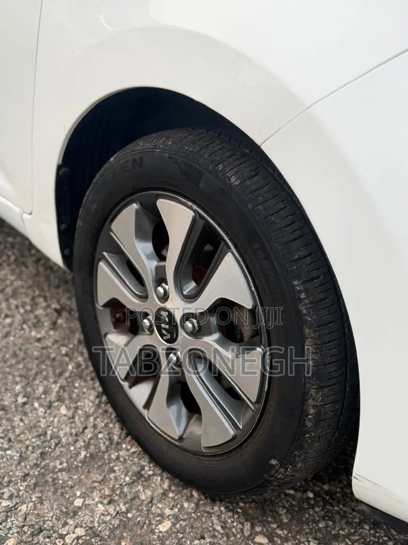 Kia Morning 2016 Beige