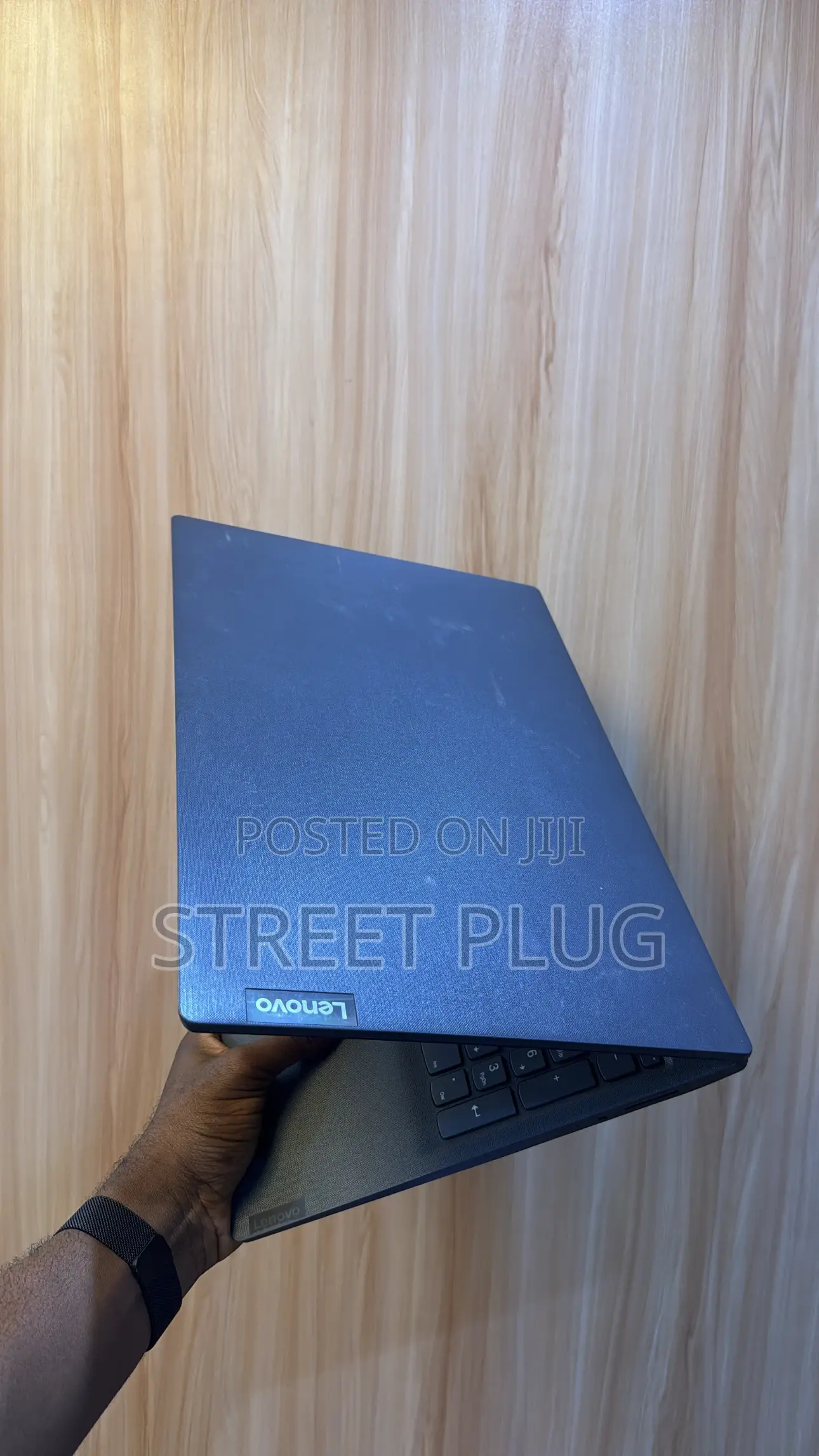 Laptop Lenovo V15 4GB Intel SSD 256GB