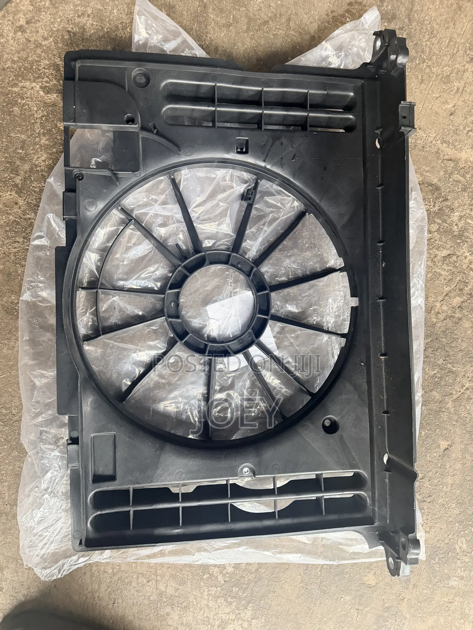 Toyota Corolla 09-13 Fan Case