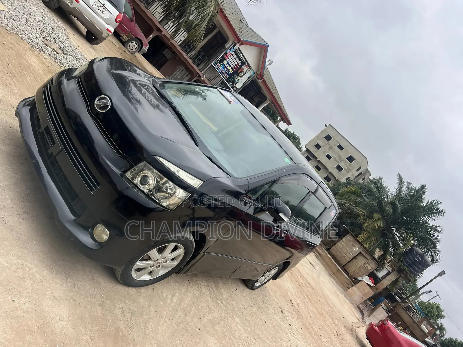 Toyota Voxy 2010 Black