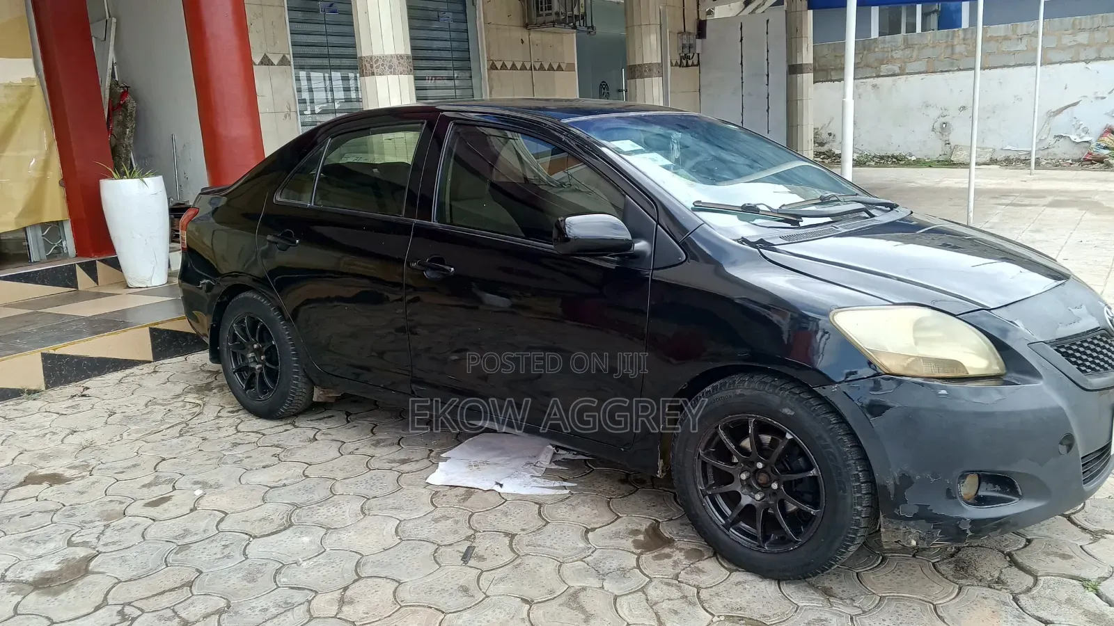 Toyota Yaris 2011 Black