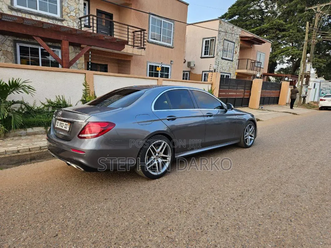 Mercedes-Benz E300 2017 Gray