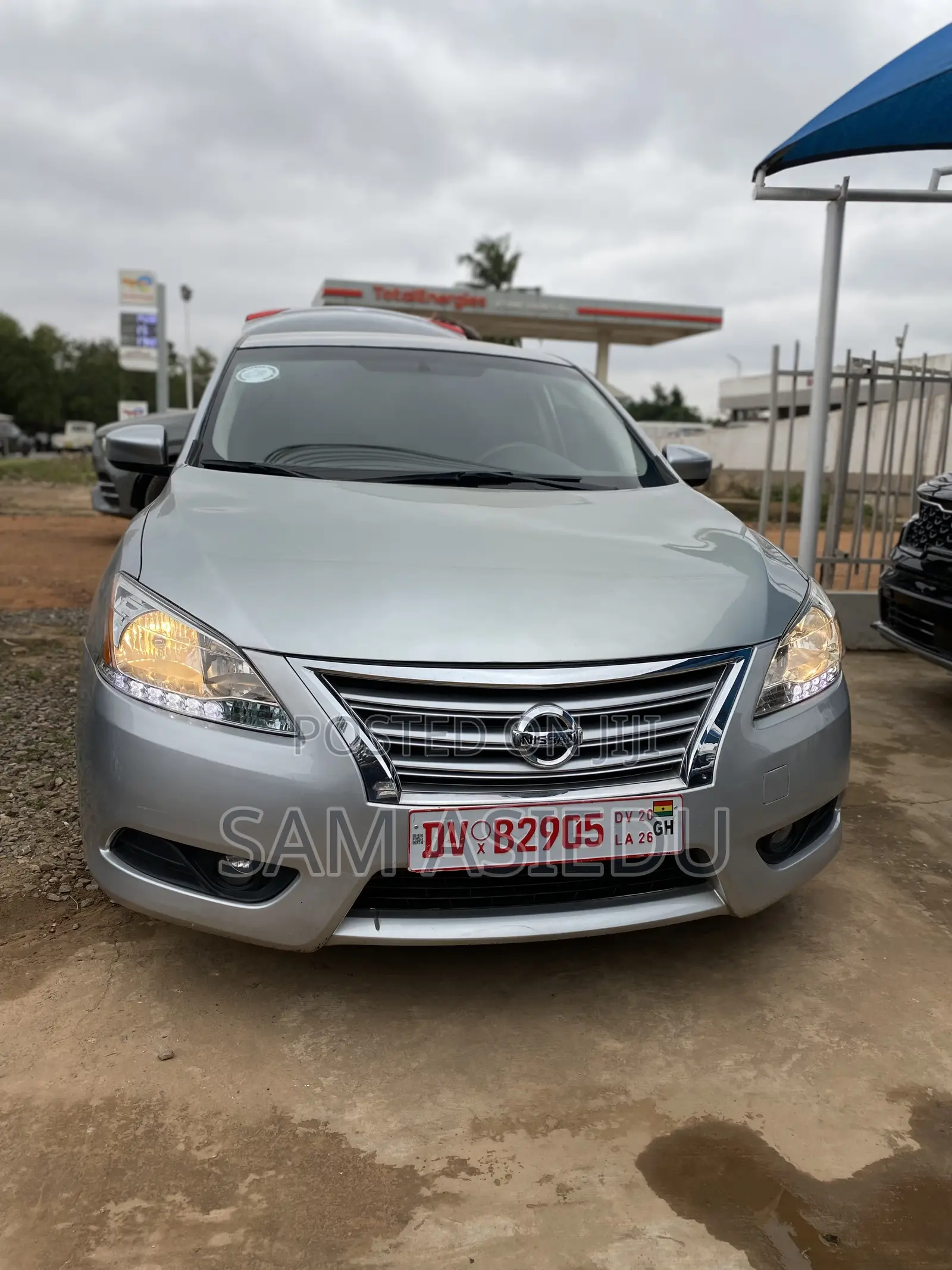 Nissan Sentra SL 4dr Sedan (1.8L 4cyl CVT) 2015 Silver