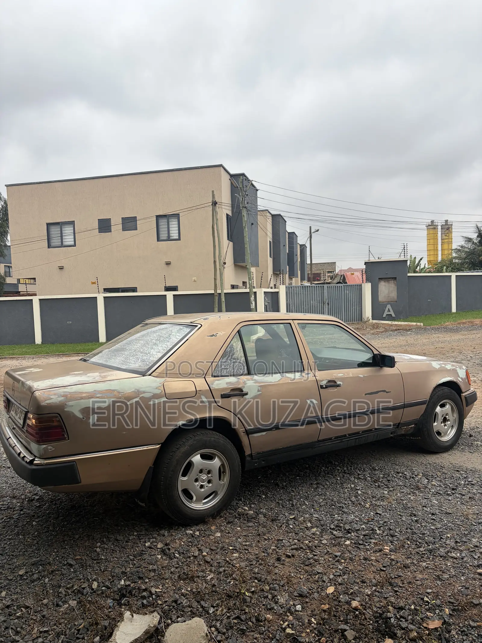 Mercedes-Benz W124 1996 Gray