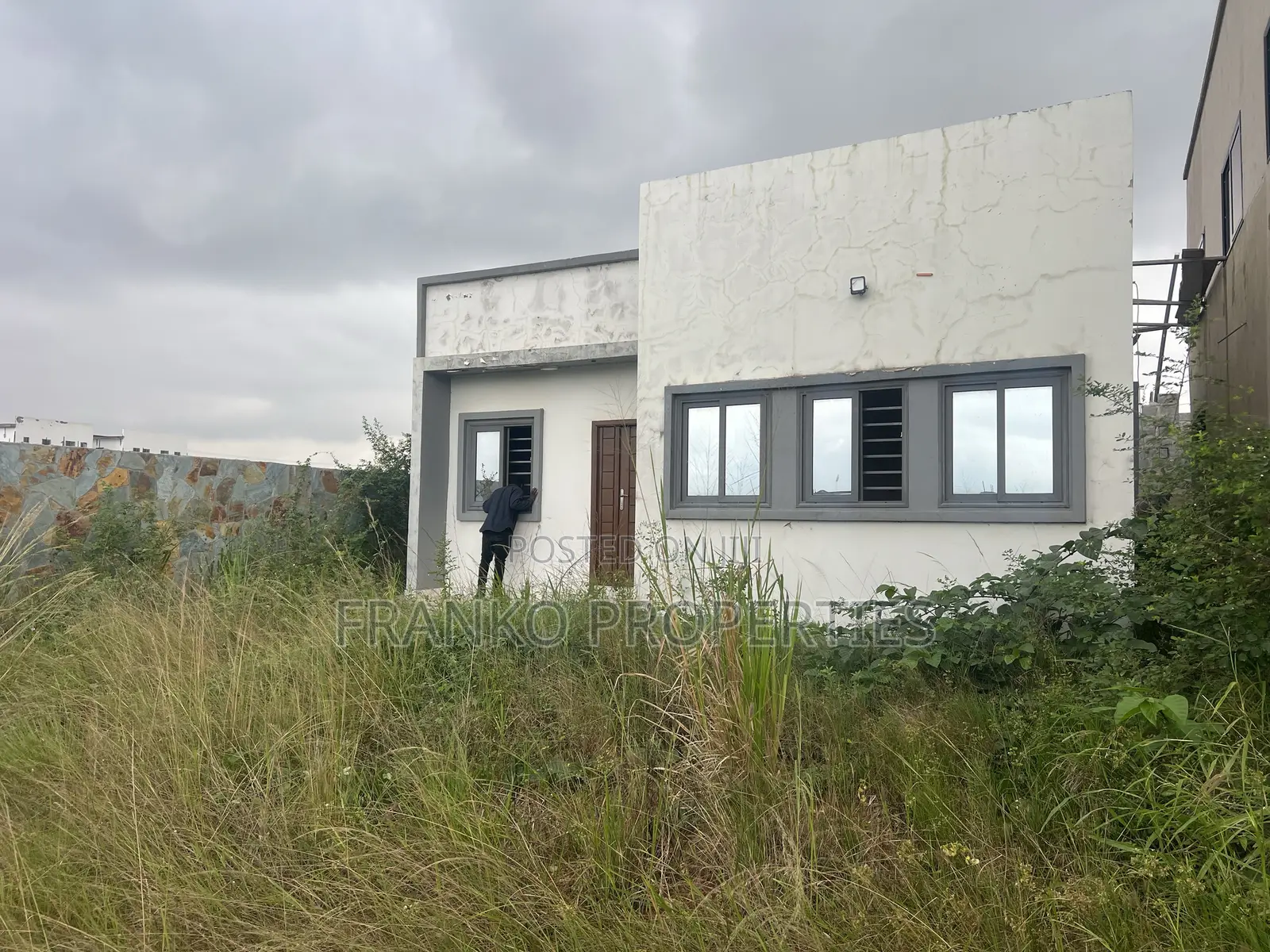 2bdrm House in Franko Properties, School Junction for sale