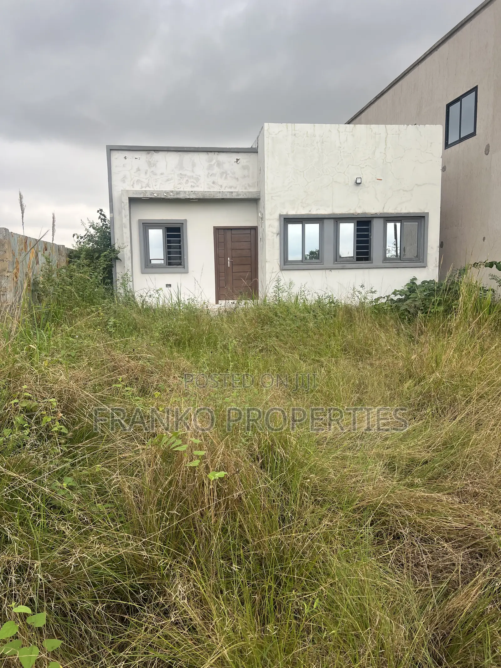 2bdrm House in Franko Properties, School Junction for sale
