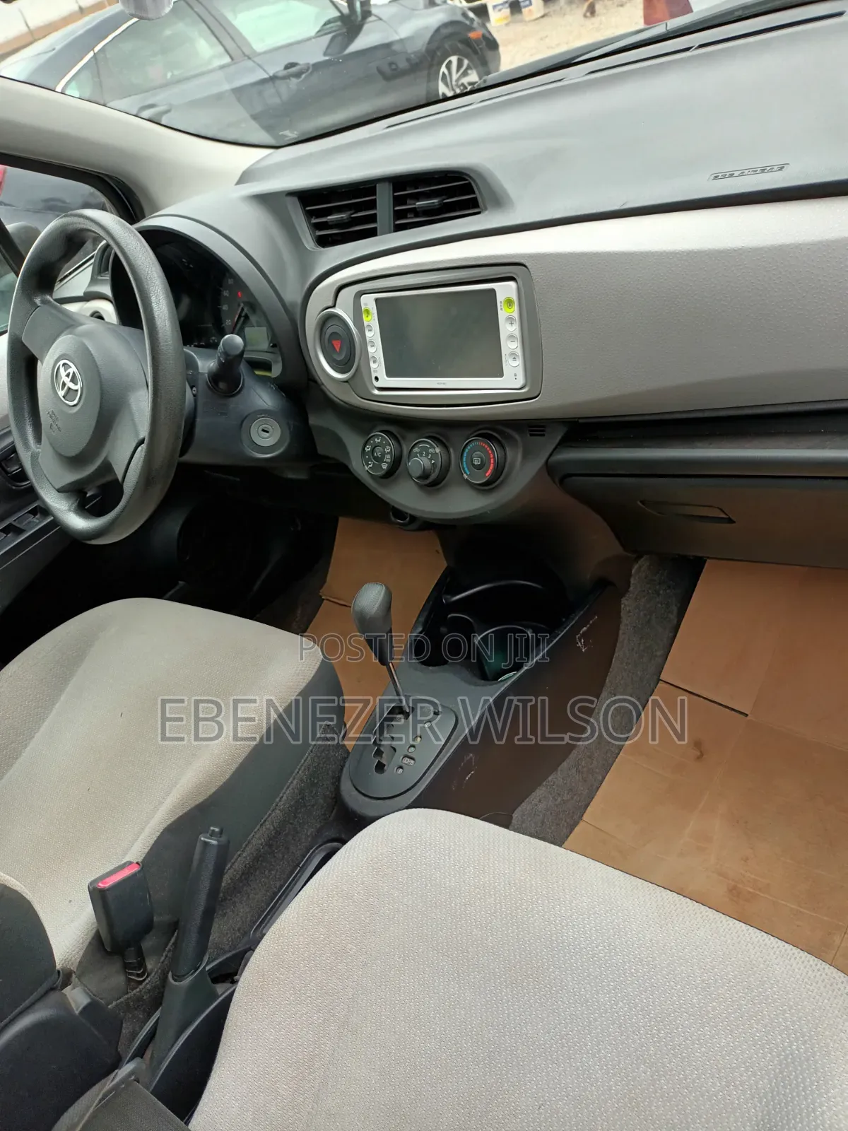 Toyota Vitz 2014 Blue