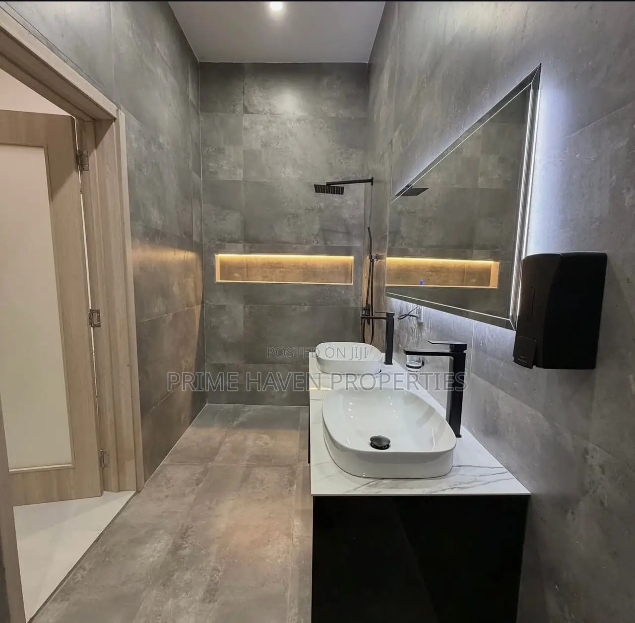3bdrm House in Spintex for sale