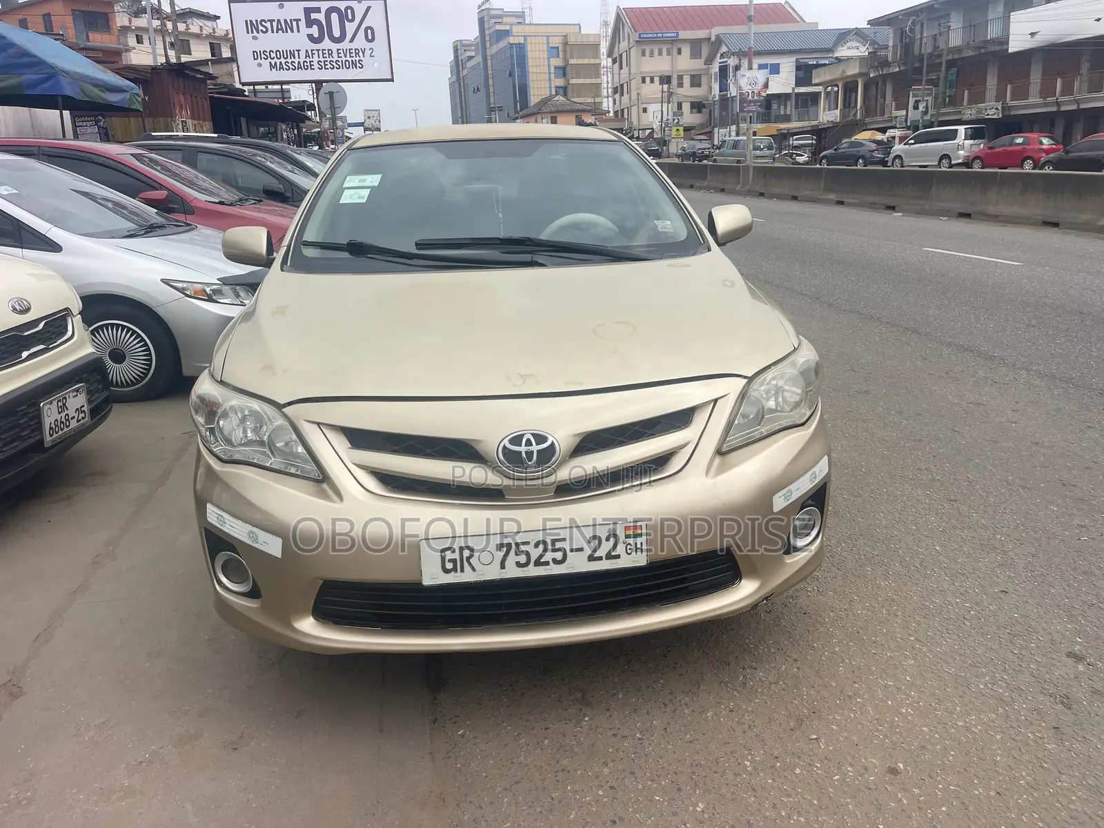 Toyota Corolla LE 4dr Sedan (1.8L 4cyl 4A) 2013 Gold