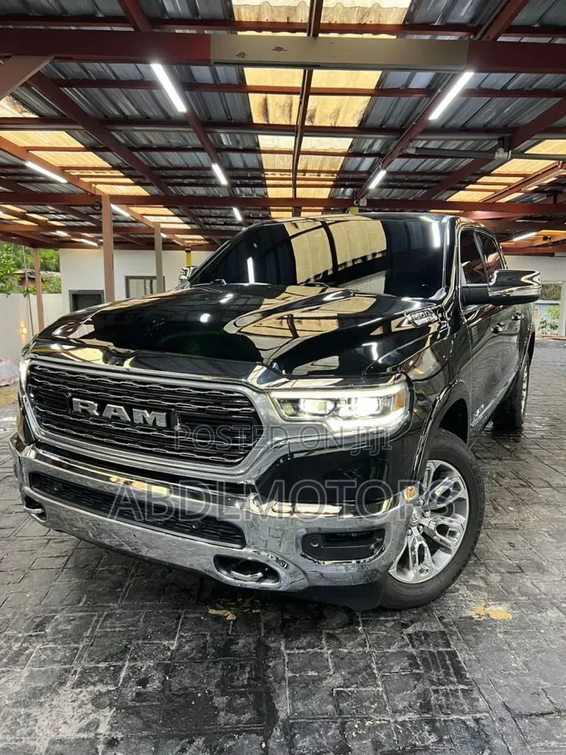 Dodge RAM 2022 Black