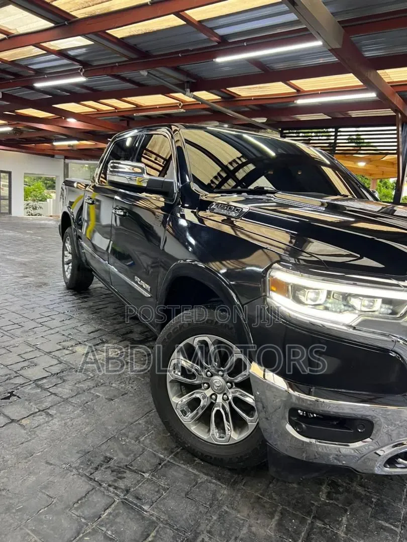 Dodge RAM 2022 Black
