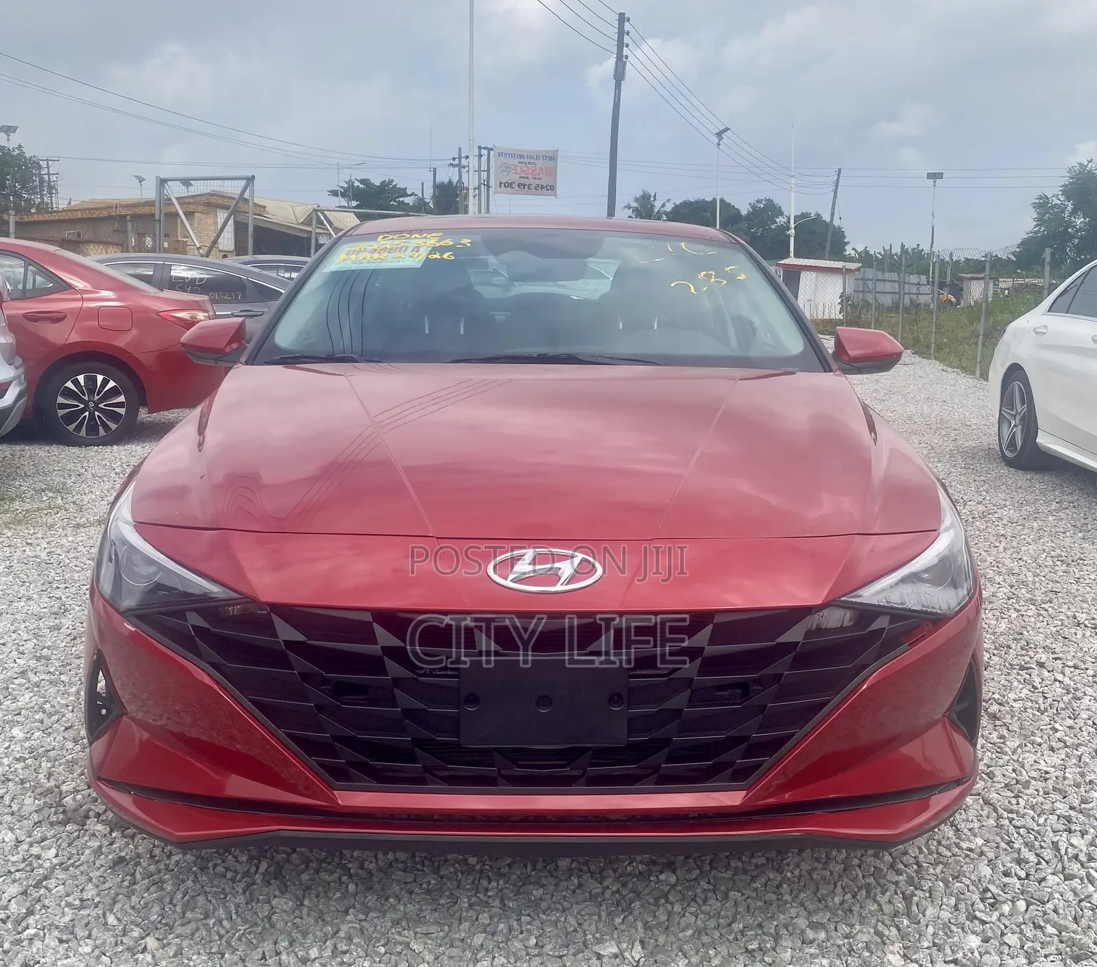 Hyundai Elantra 2021 Red