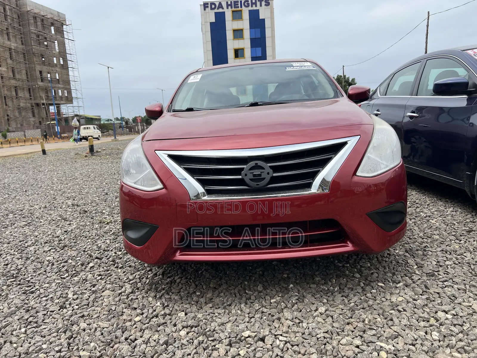 Nissan Versa 1.6 SV 2017 Red