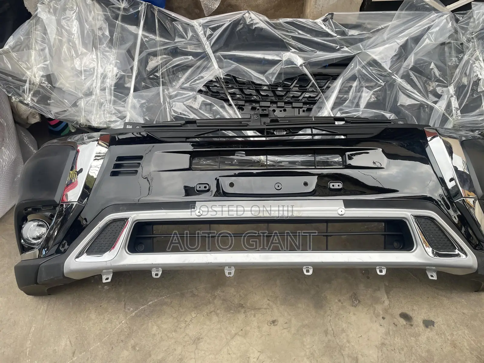 2019-21 Mitsubishi Outlander Complete Front Bumper