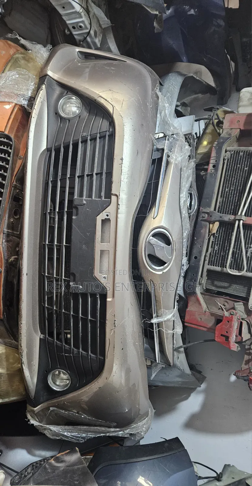 Yaris 2015 Front Cut