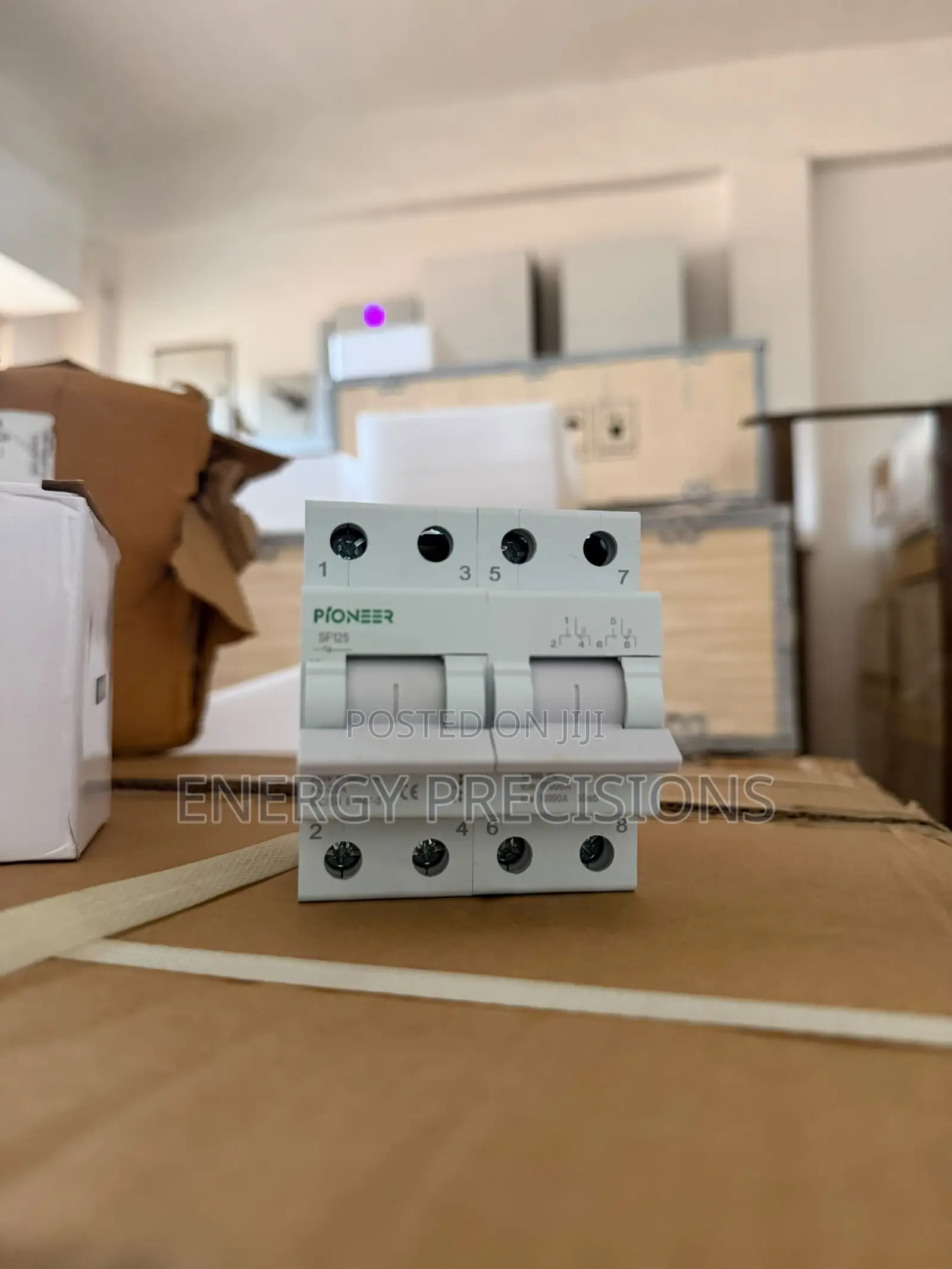 Pioneer SF125 Dual-Power Manual Changeover Switch (125A)