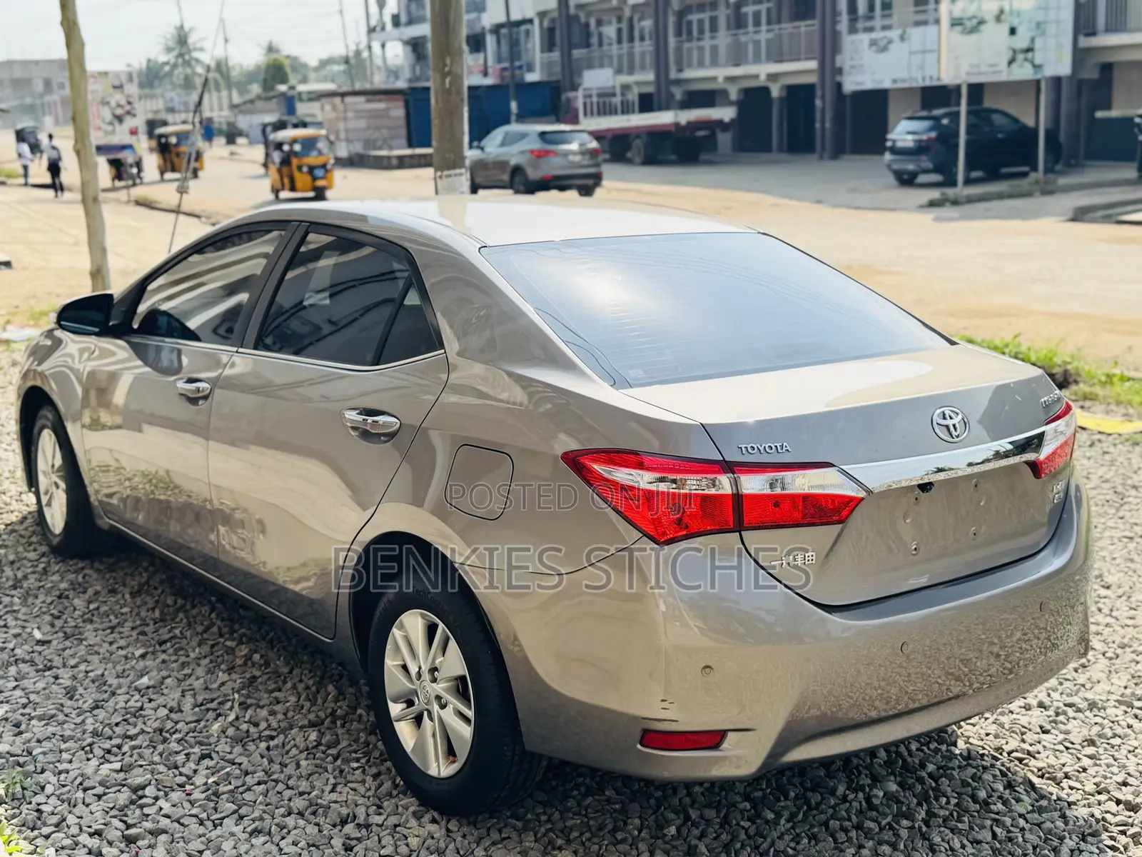Toyota Corolla 2017 Gray