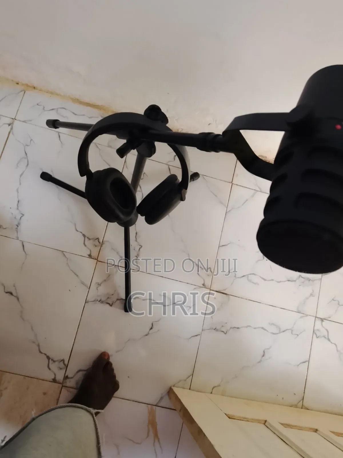 Microphone With Stand and Original Oraimo Headphone