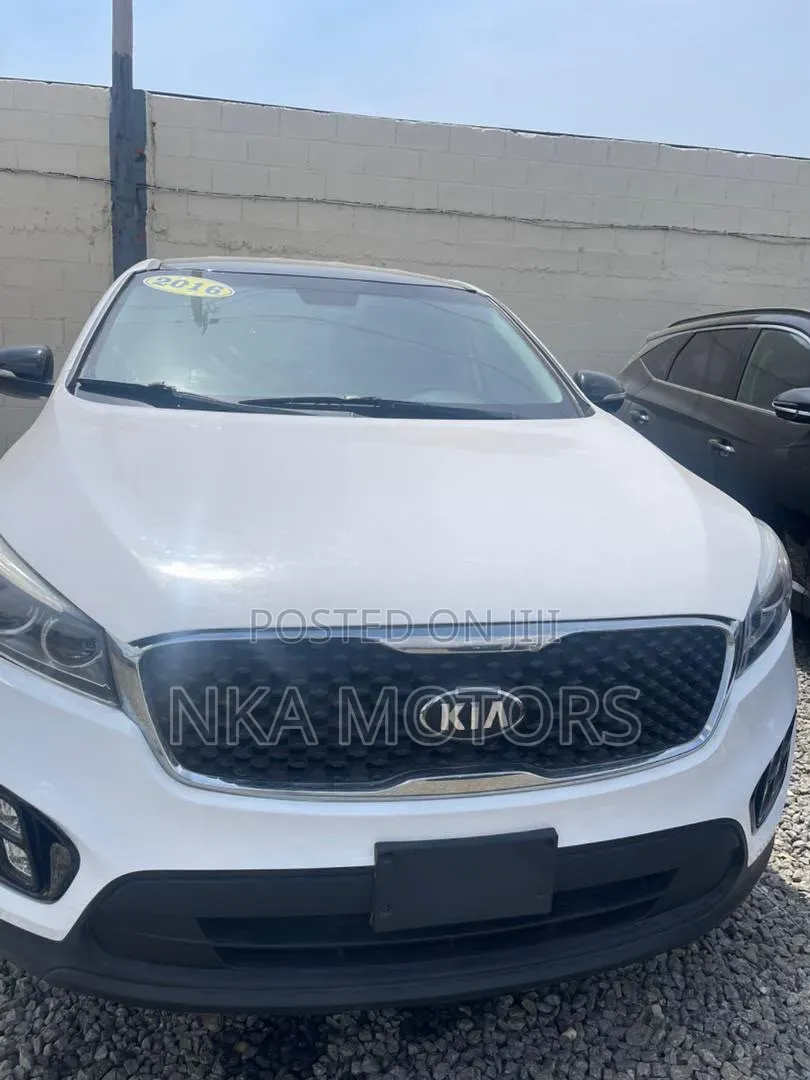 Kia Sorento 4dr SUV 2016 White