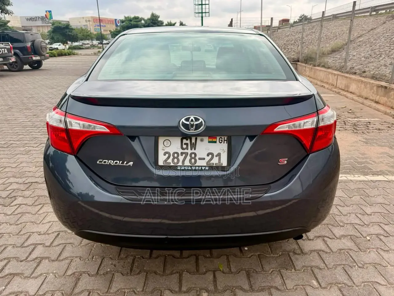 Toyota Corolla 2016 Gray