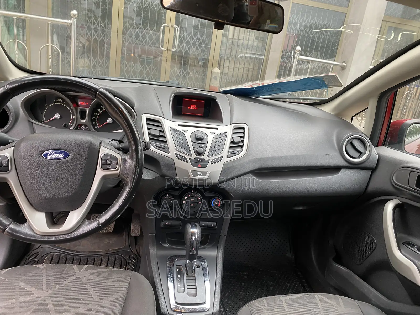 Ford Fiesta SE Sedan 2013 Red