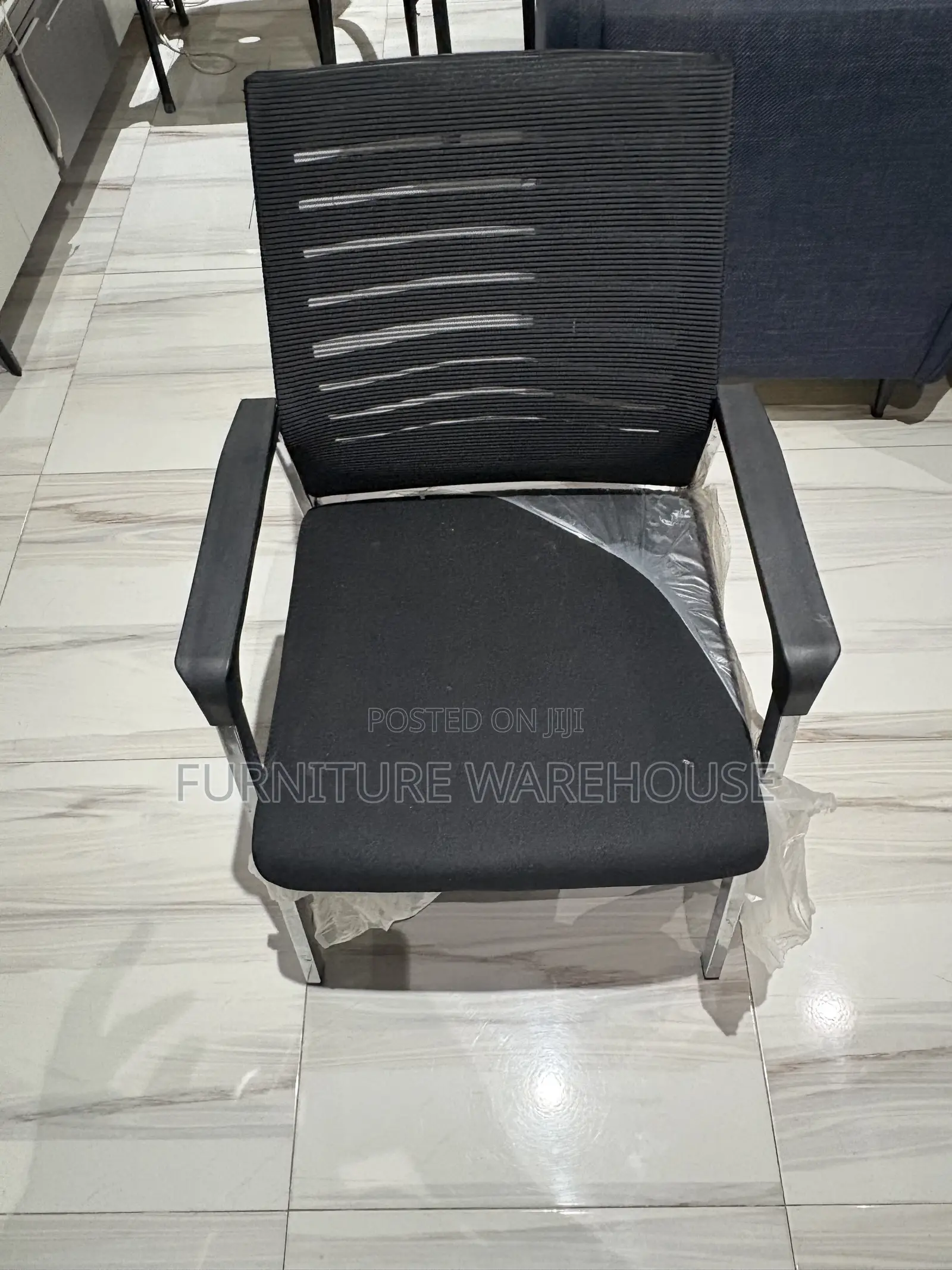 Black Mesh Office Visitor Chair