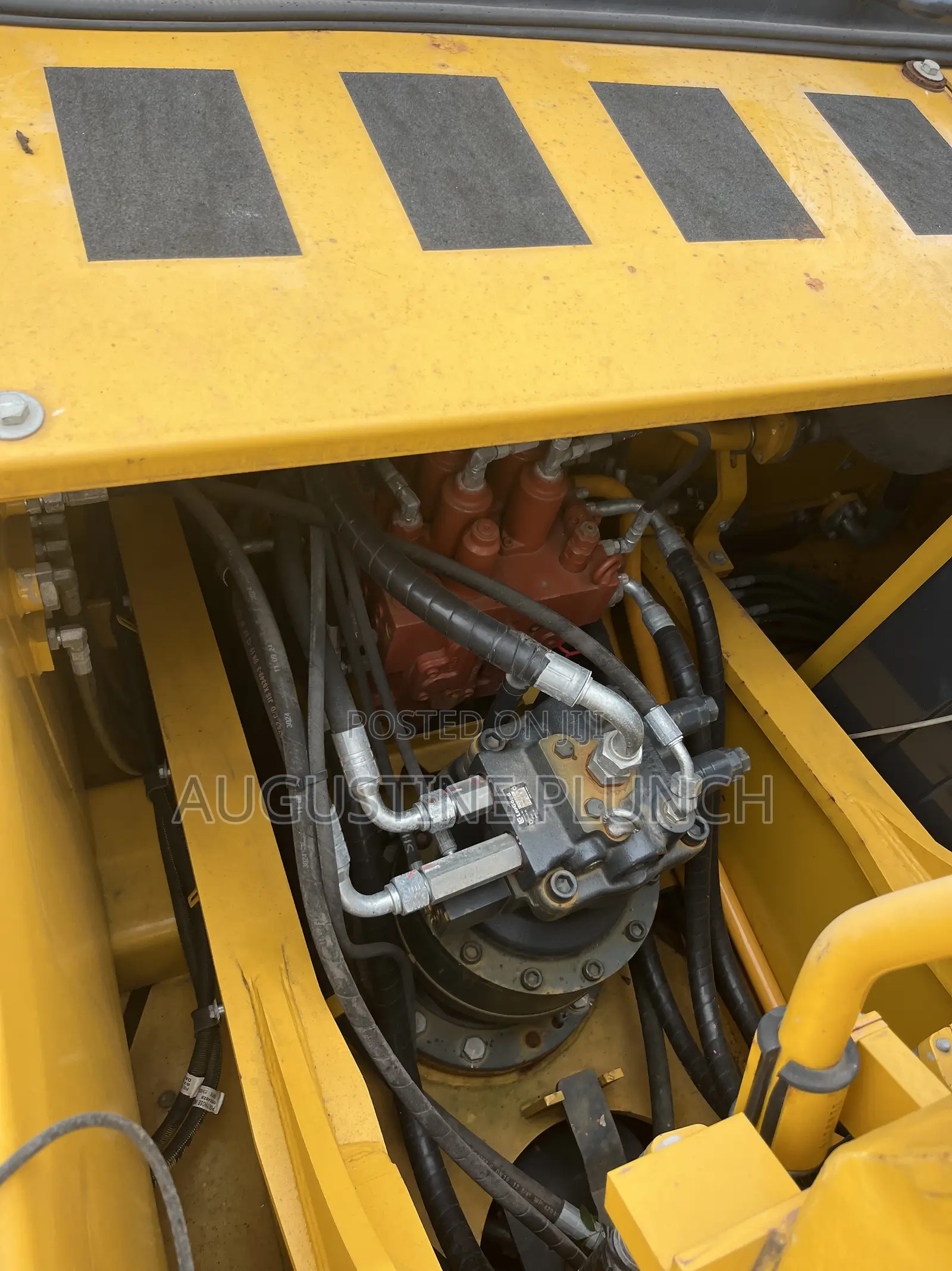 XCMG 215 Water Truck Excavator Brand New