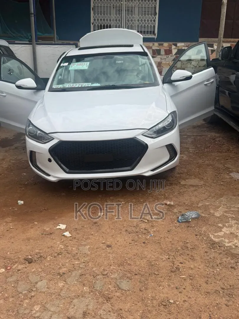 Hyundai Elantra 2018 White