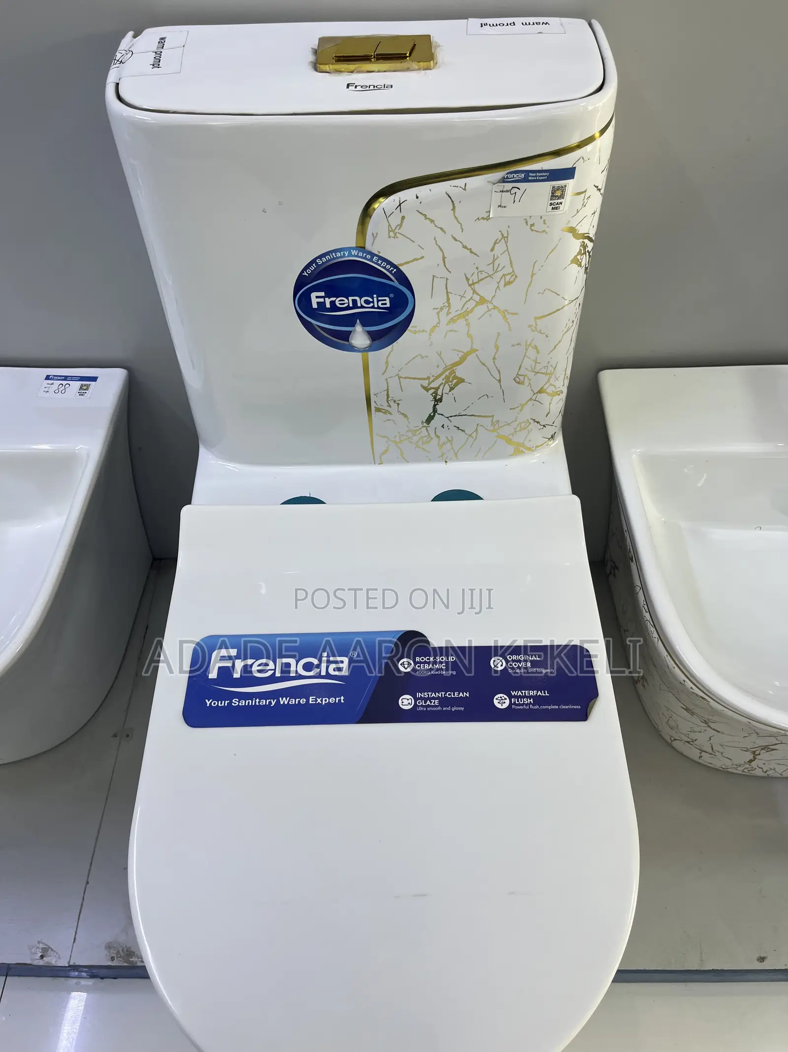 Frencia Toilet WC - Luxury White and Gold Marbel Design