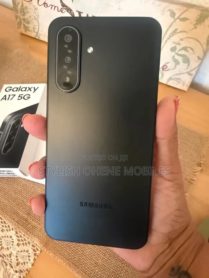New Samsung Galaxy A17 5G 256 GB Black