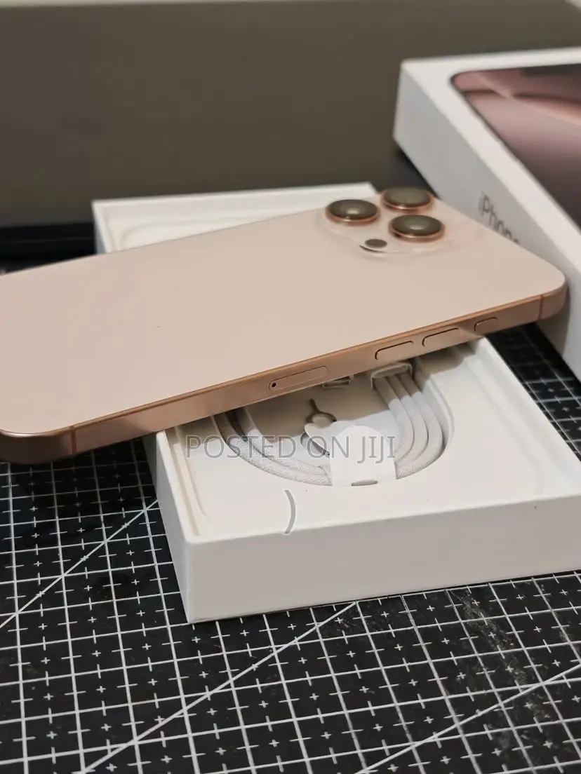 Apple iPhone 16 Pro Max 512 GB Gold
