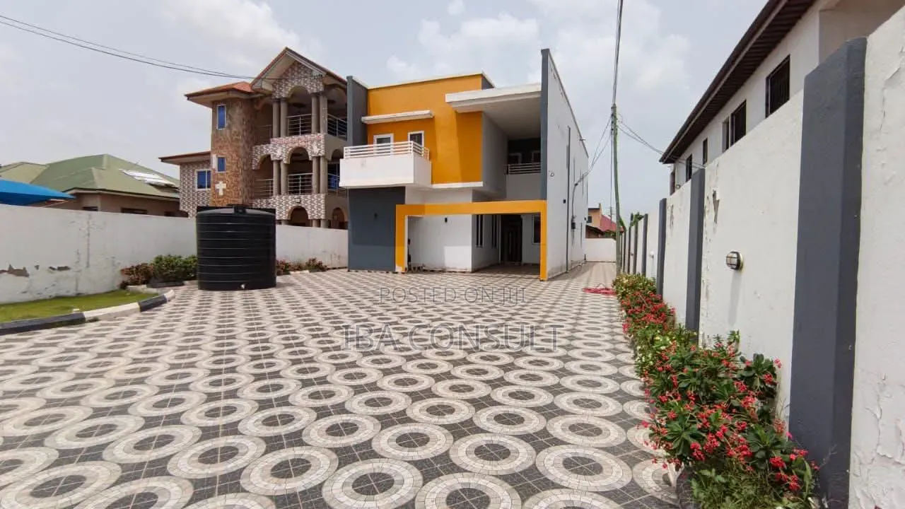 4bdrm House in Malejor, Amrahia for sale