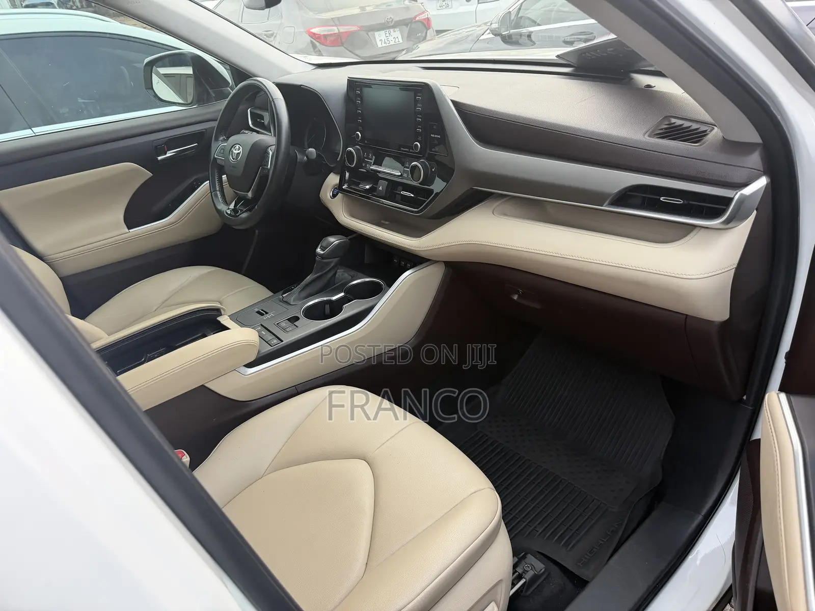 Toyota Highlander XLE 2022 White