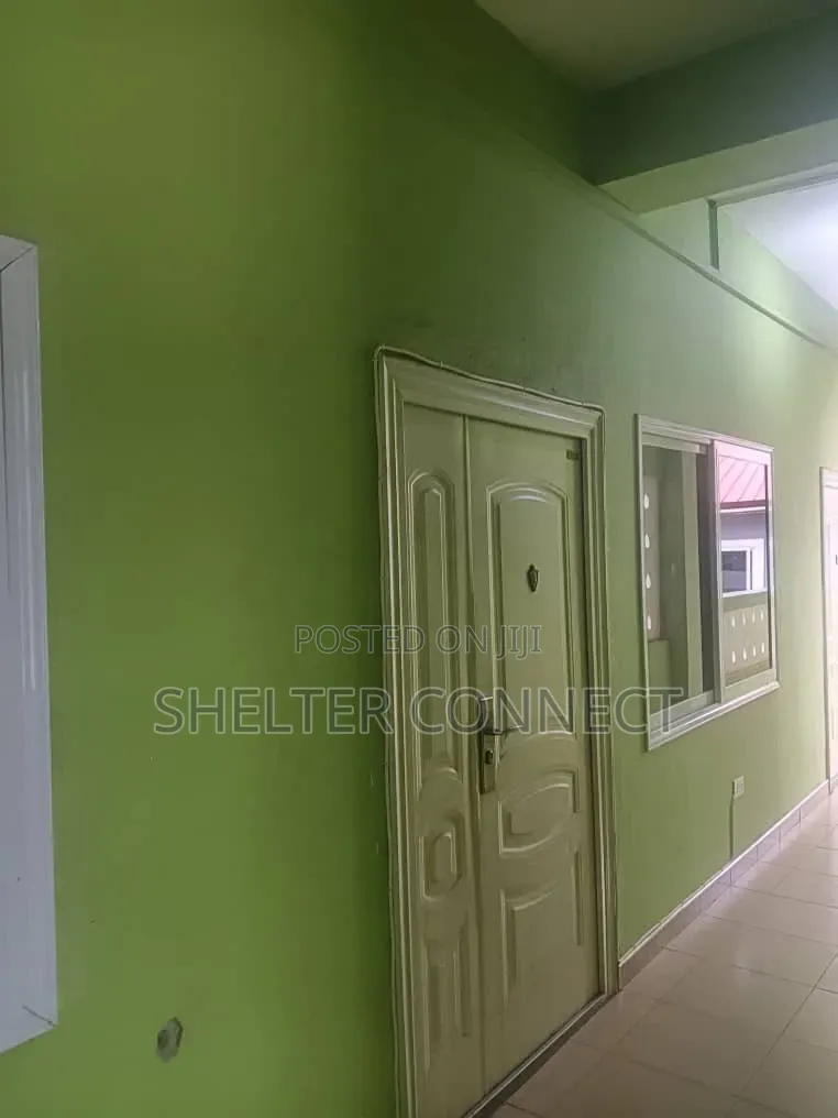 1bdrm Apartment in Tipper Junction, Ghana Flag for rent