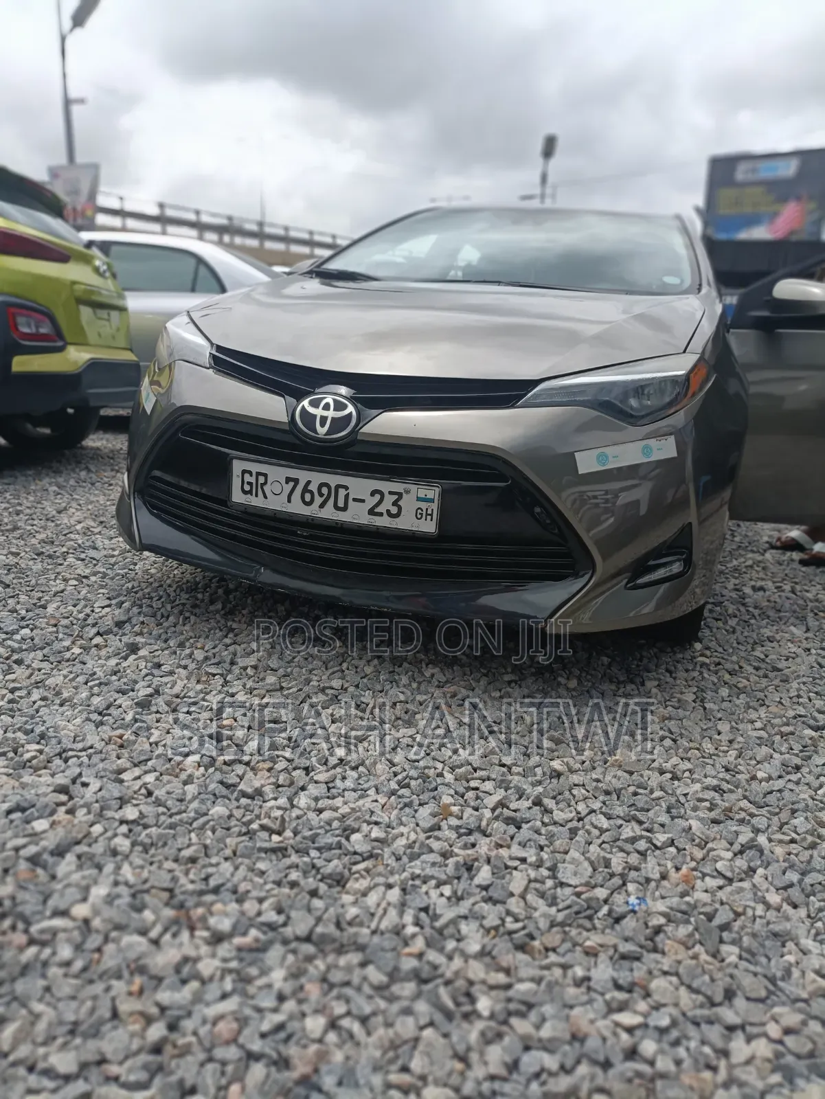 Toyota Corolla 2019 Brown