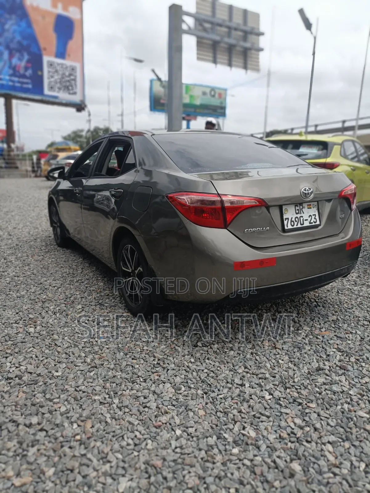 Toyota Corolla 2019 Brown
