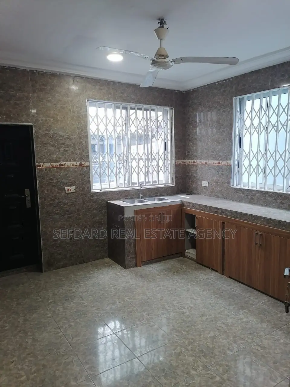 6bdrm Duplex in Sefdard Properties, Kwabenya for rent