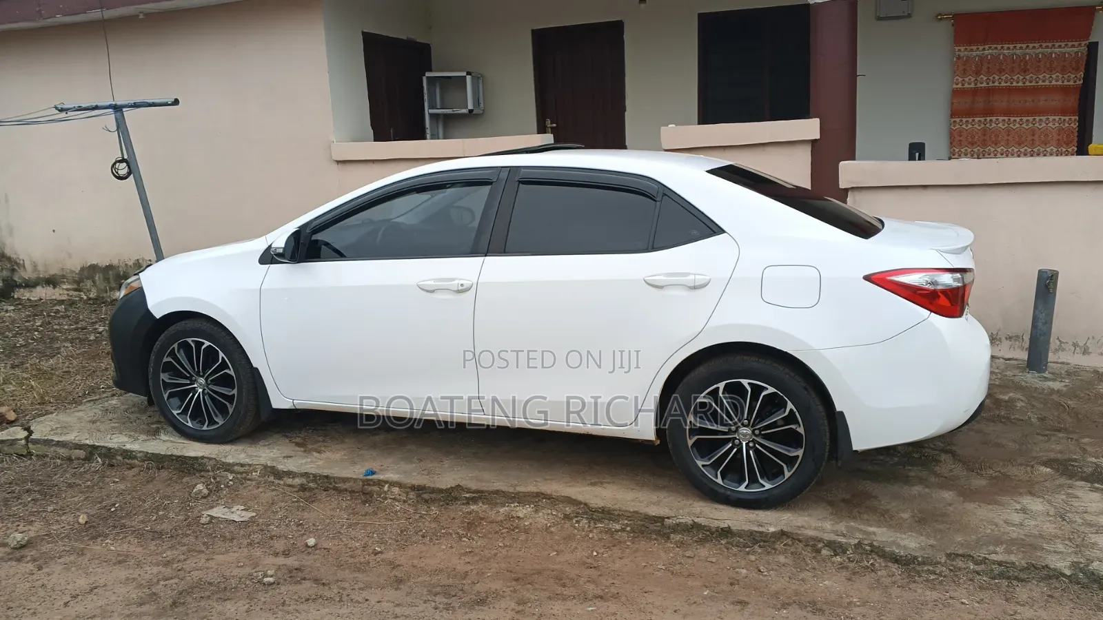 Toyota Corolla 2015 White