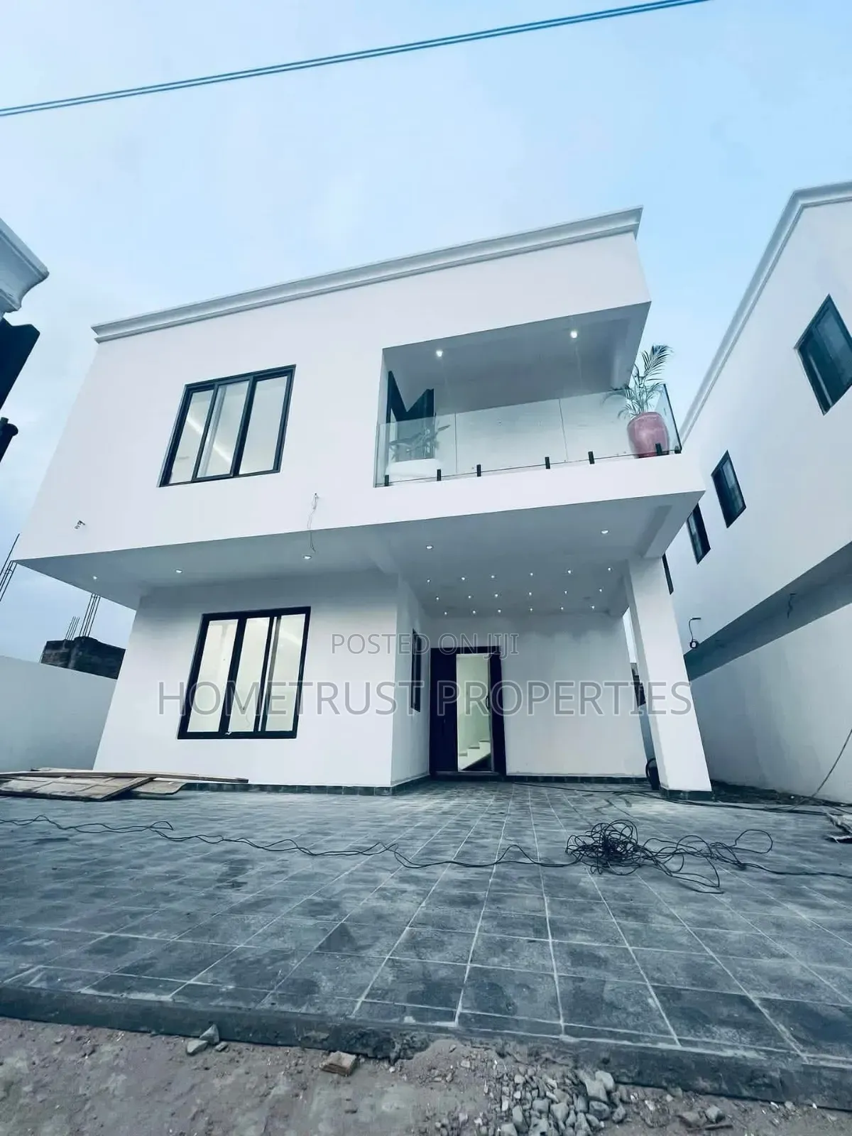 3bdrm Duplex in East Legon Trassaco, Boundary Road Area for sale