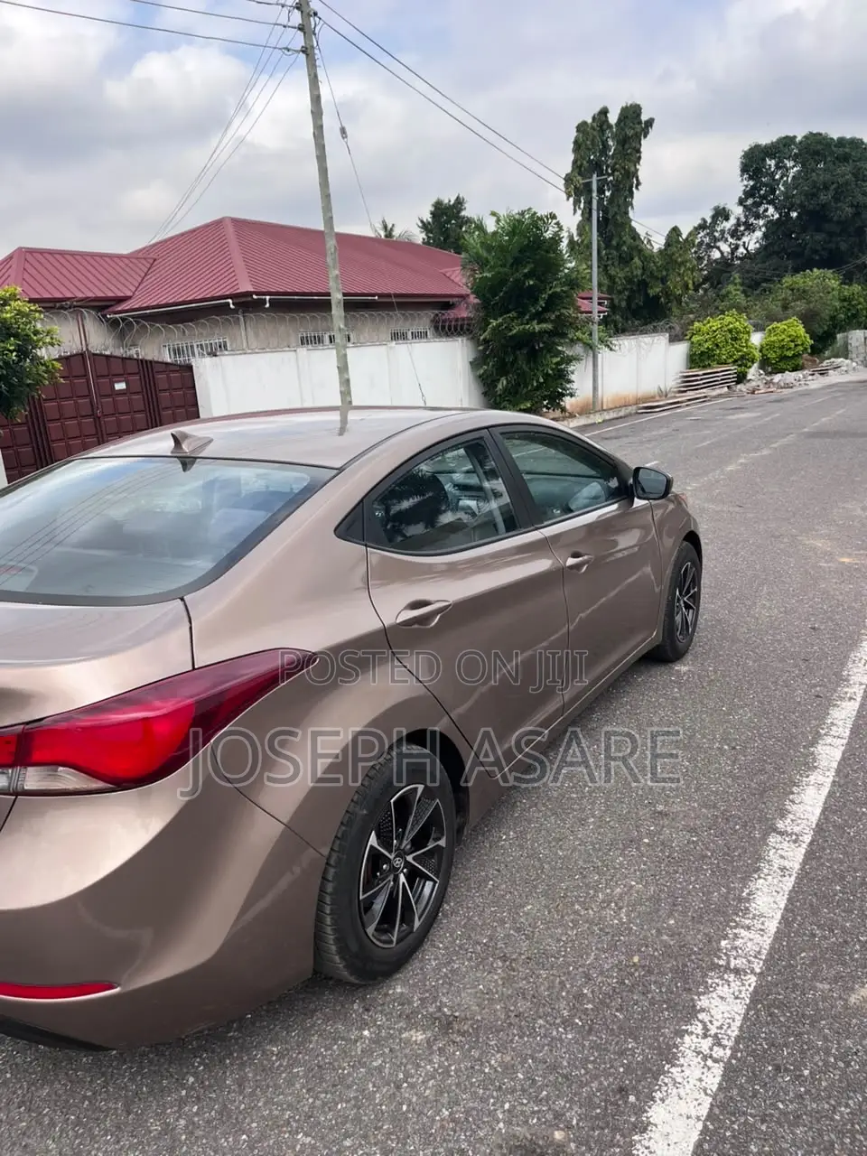 Hyundai Elantra Sport Sedan FWD (2.0L 4cyl 6A) 2016
