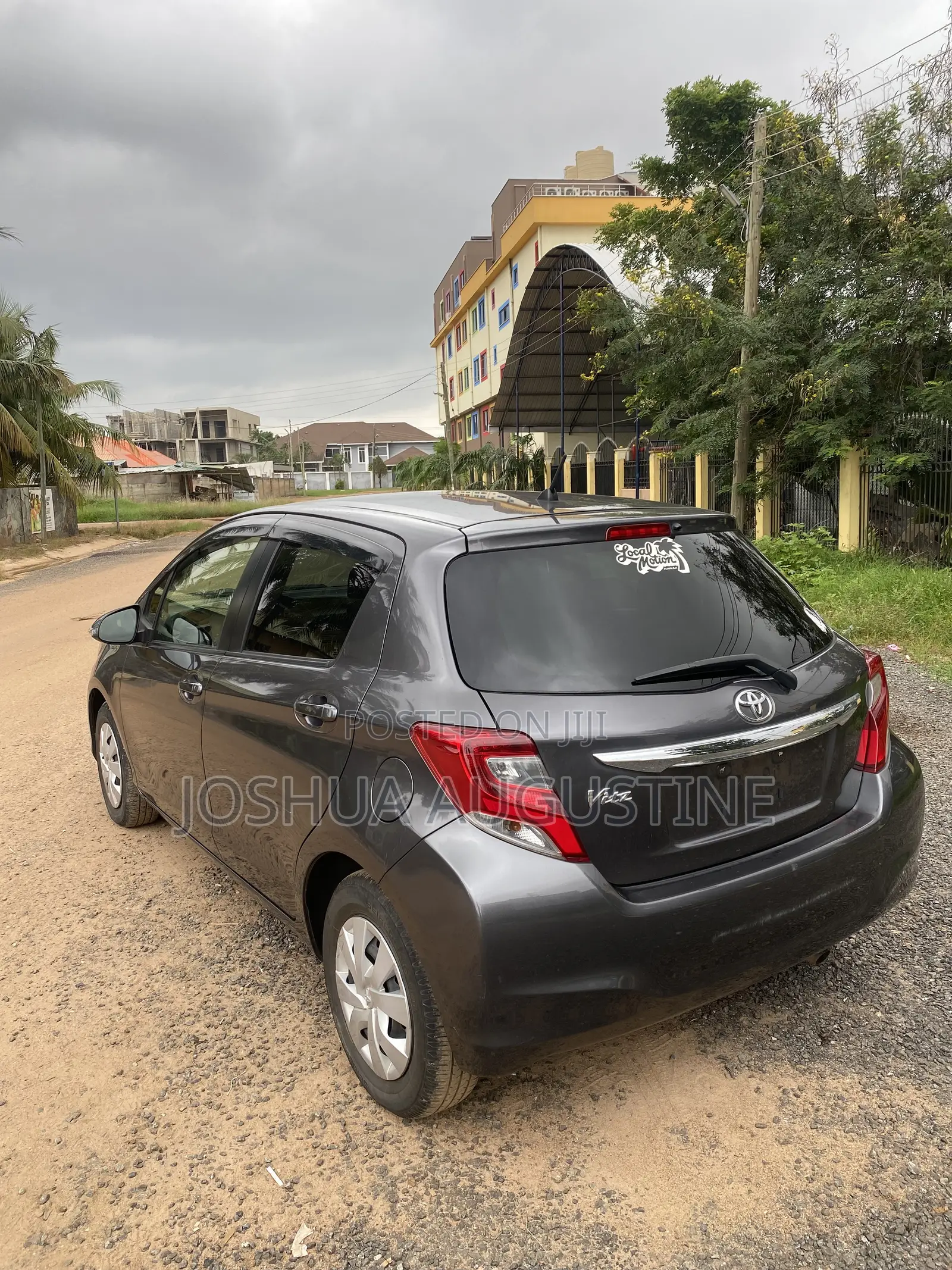 Toyota Vitz 2015 Gray