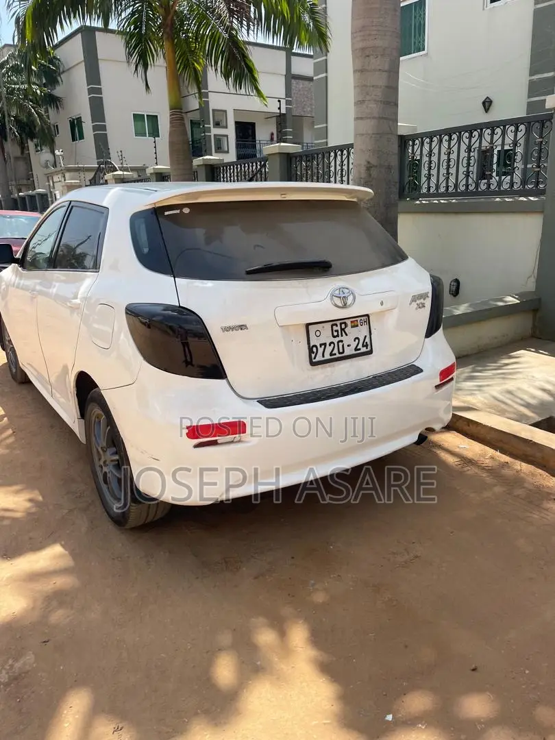 Toyota Matrix 2014 White